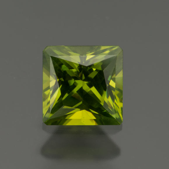 Green Princess Garnet-Demantoid