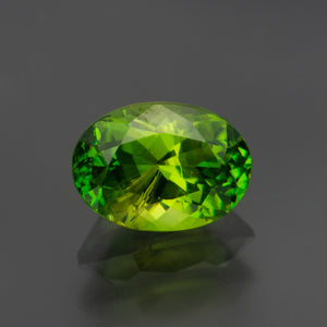 Green Oval Garnet-Demantoid